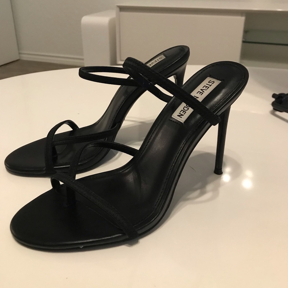 Steve Madden Strappy black heels